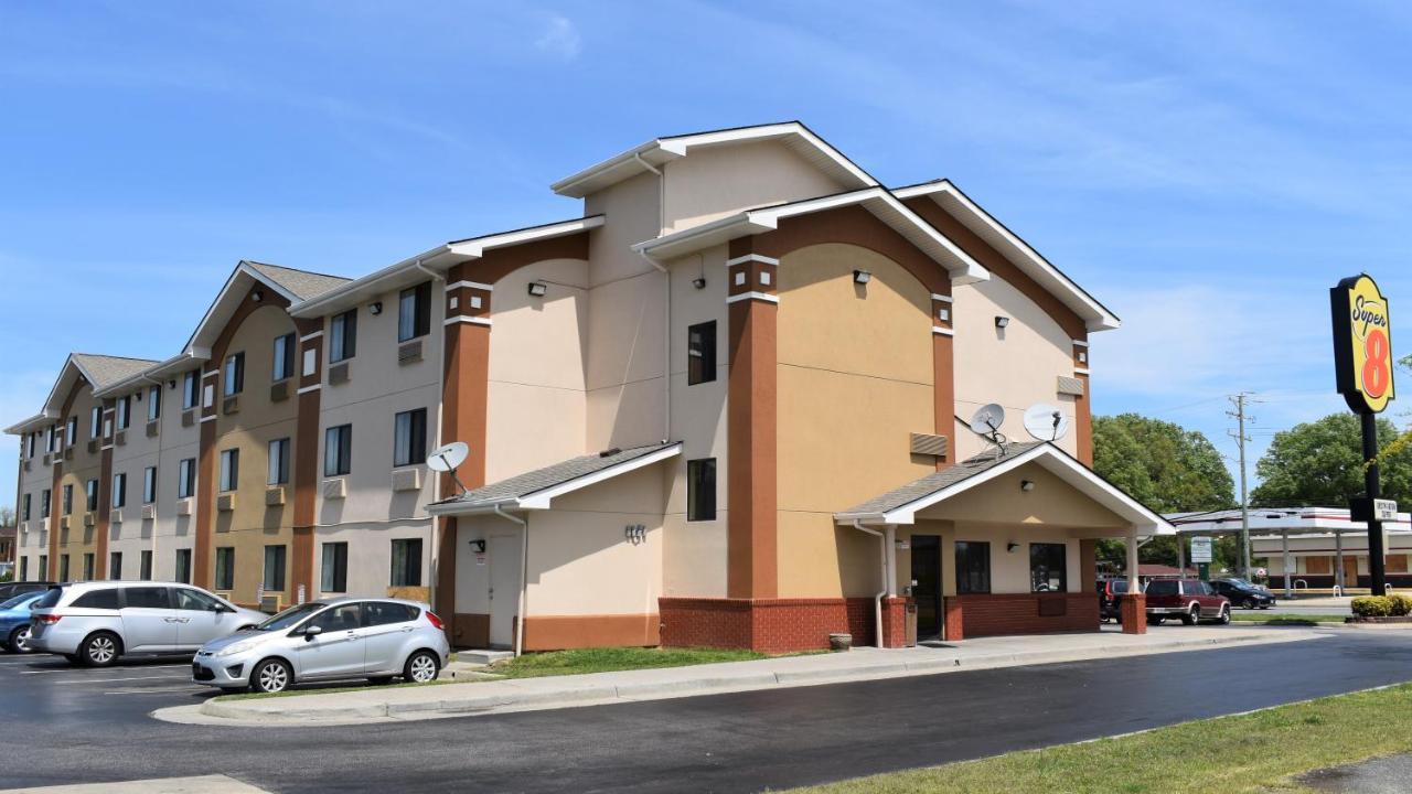 Super 8 By Wyndham Newport News/Jefferson Ave. Hotell Exteriör bild