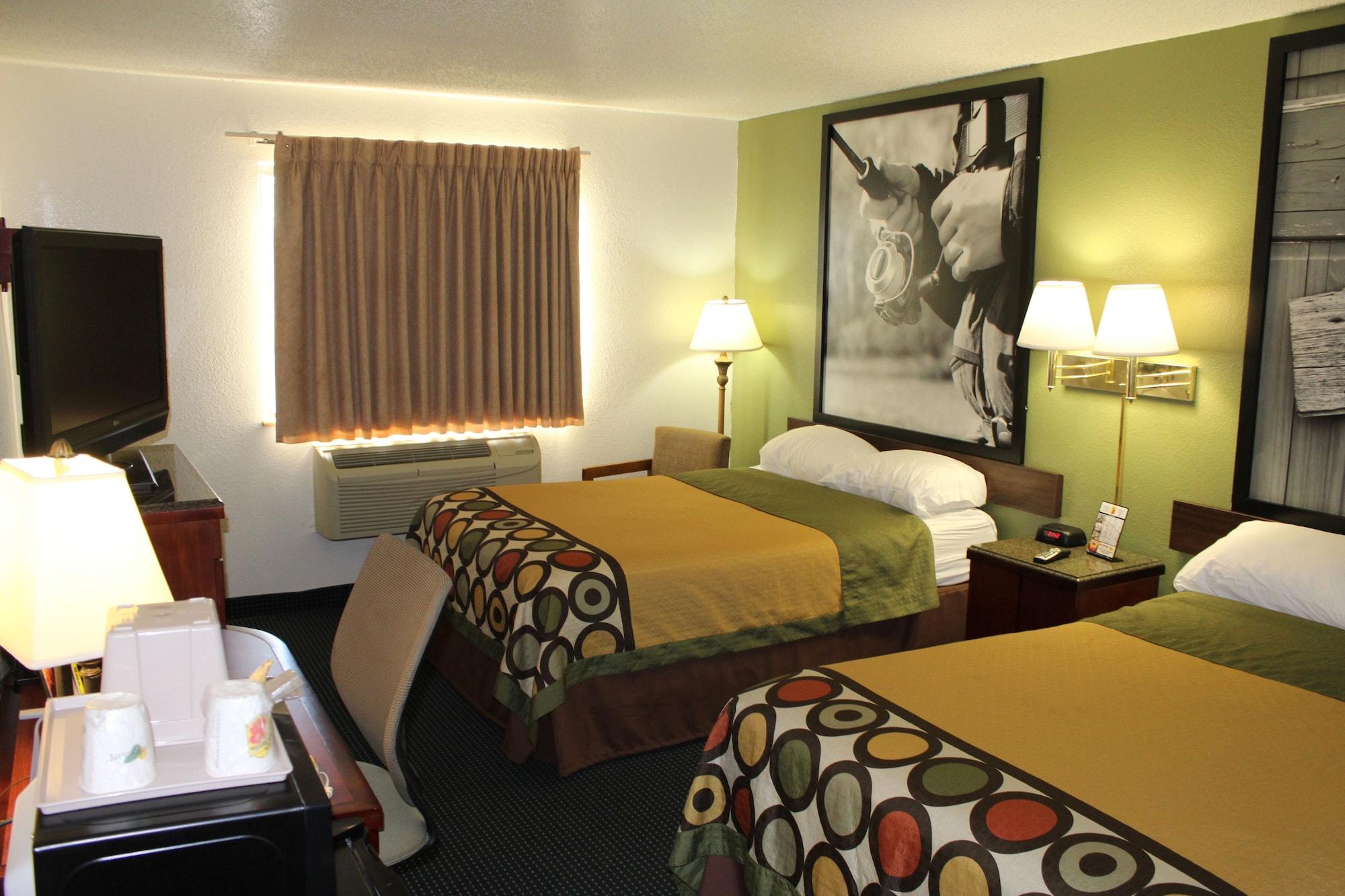 Super 8 By Wyndham Newport News/Jefferson Ave. Hotell Exteriör bild