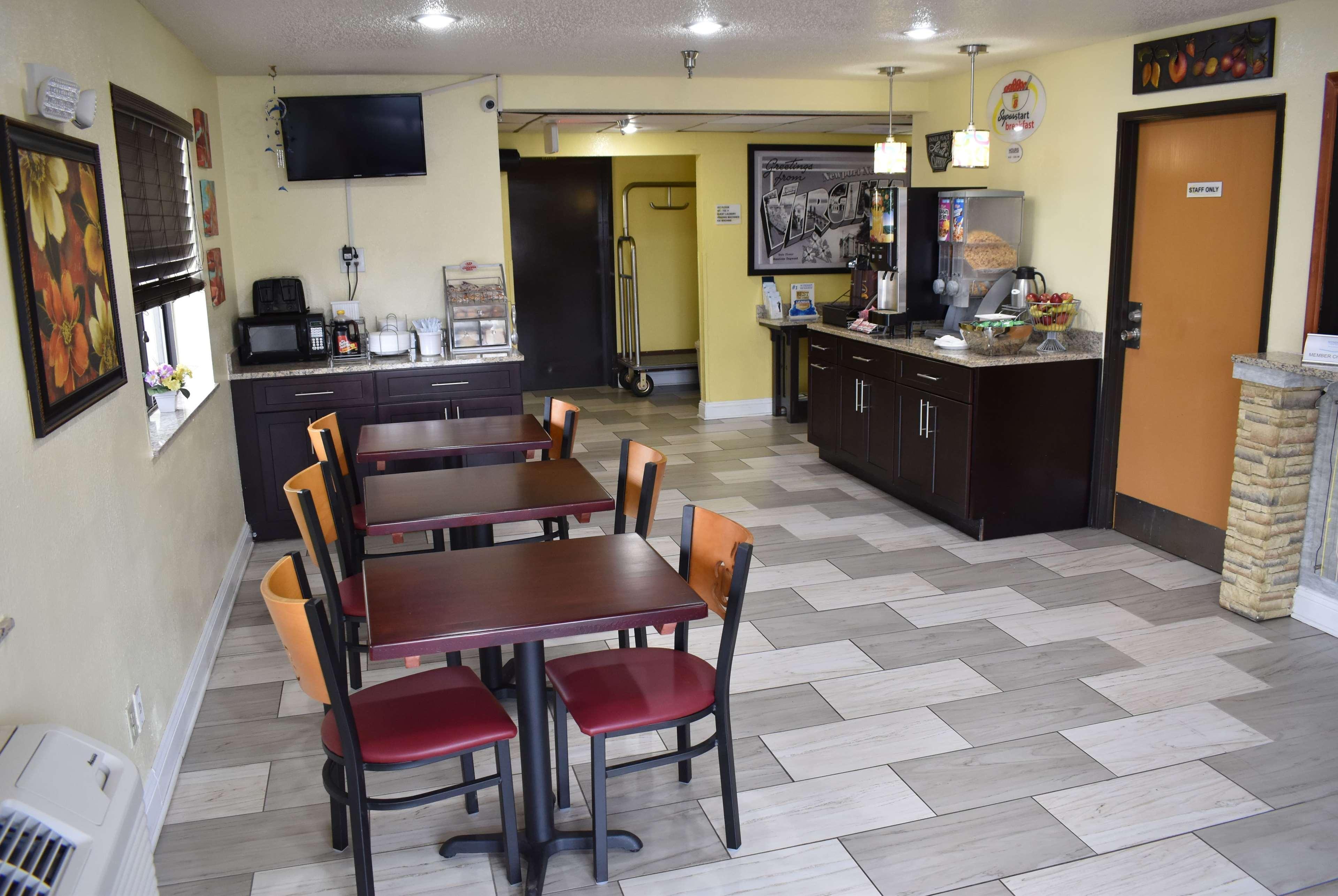 Super 8 By Wyndham Newport News/Jefferson Ave. Hotell Exteriör bild